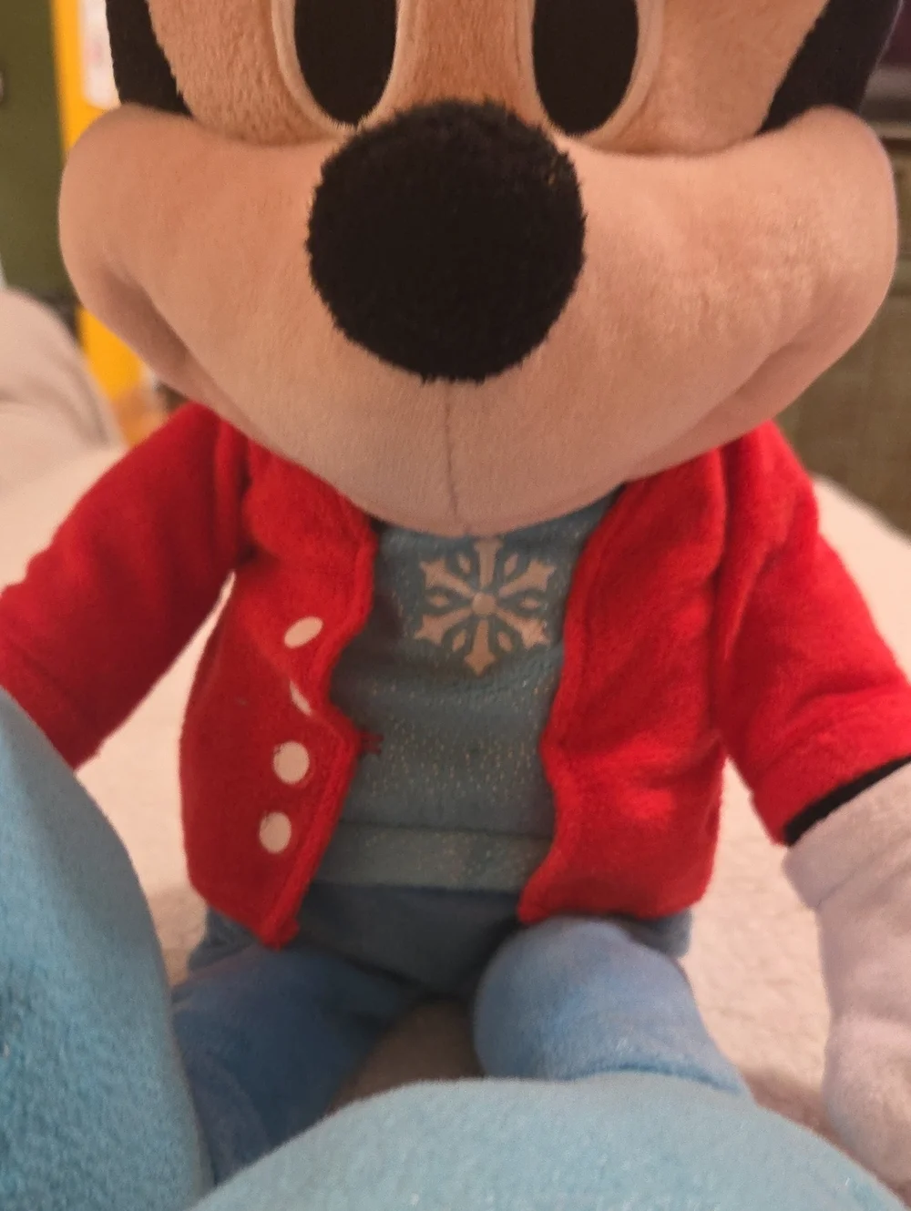 DISNEY SNOWFLAKE 20 IN MICKEY MOUSE STUFFED PLUSH TOY